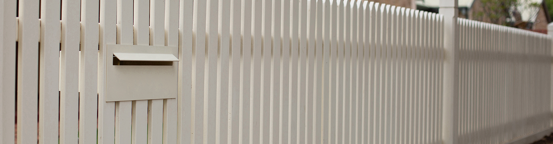superior letterbox in picket fence