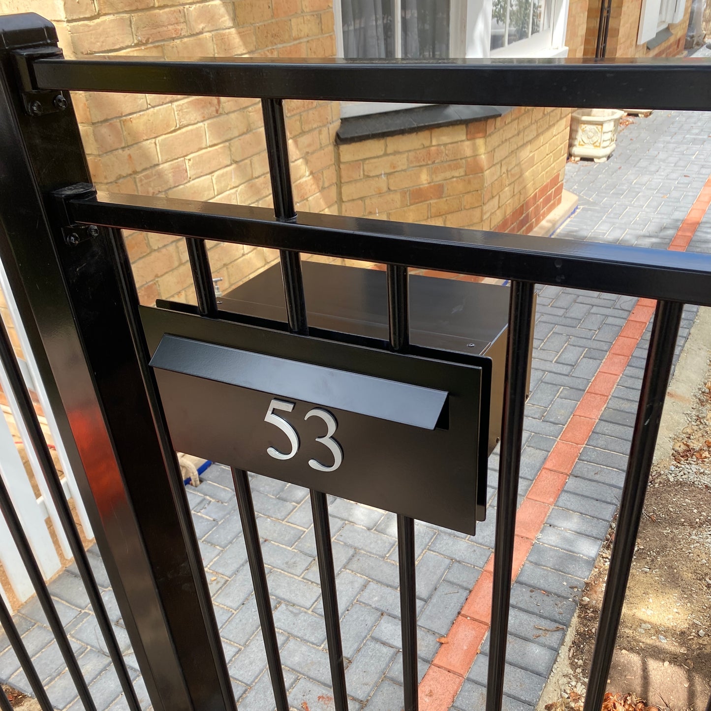 Heatlie Letterboxes Bolt On Silver Number 53