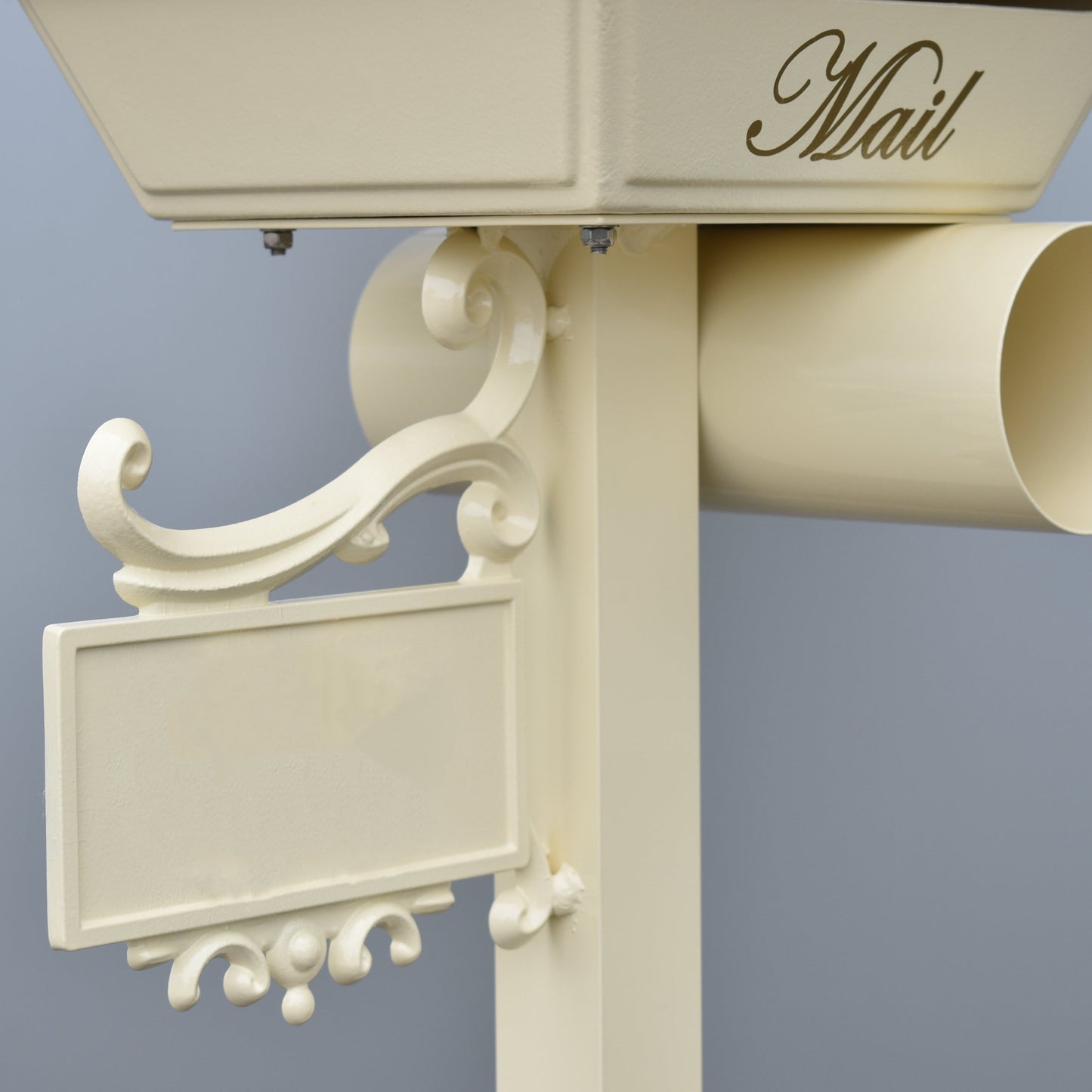 augusta freestanding classic letterbox with no numbers in primrose powder coat
