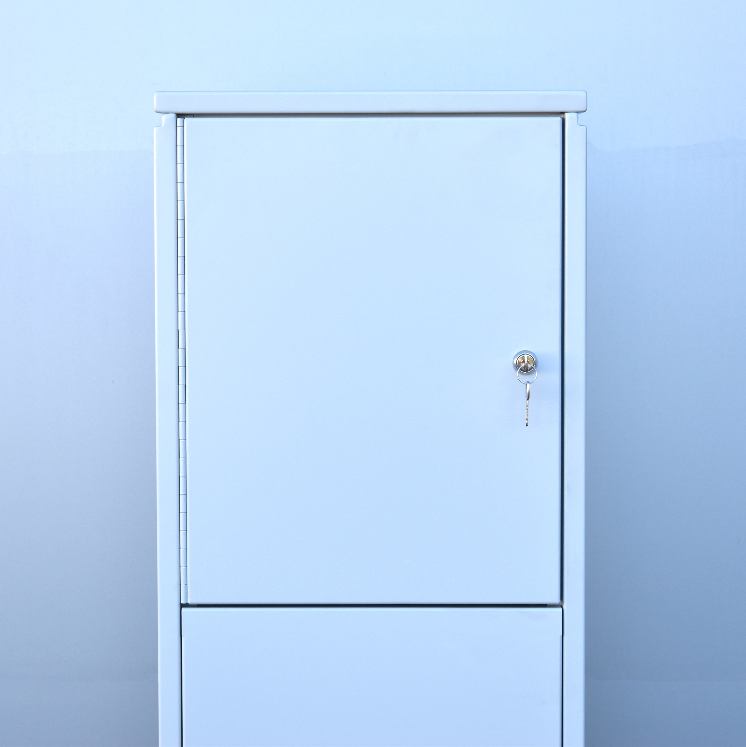 pillar letterbox shale grey
