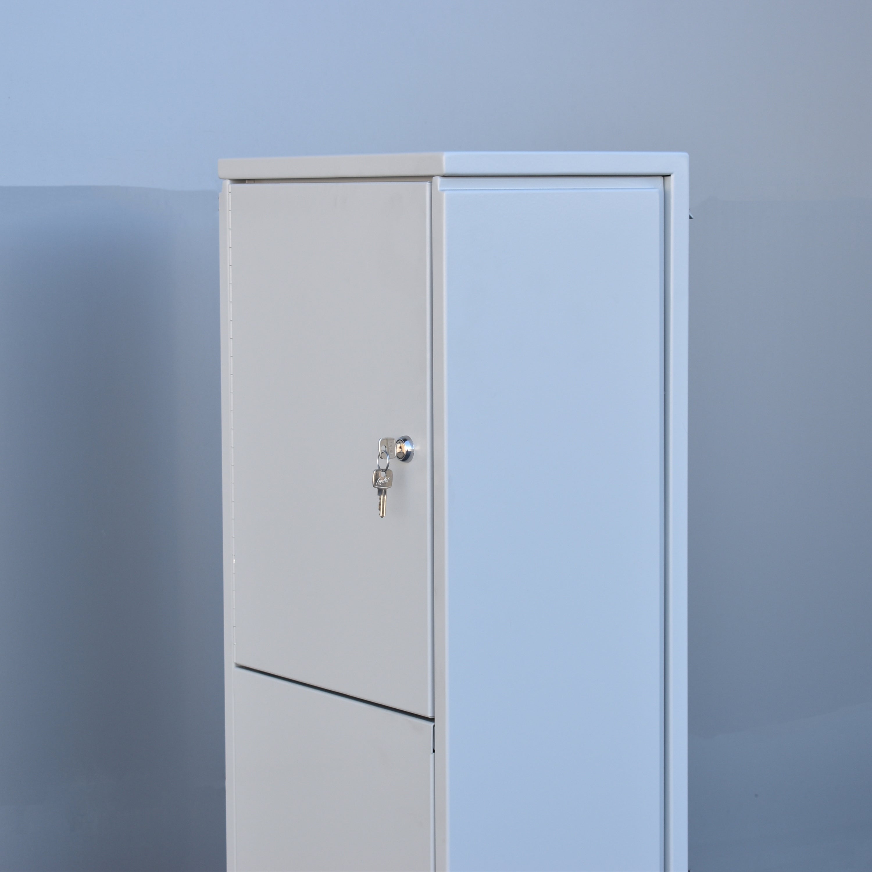 pillar letterbox